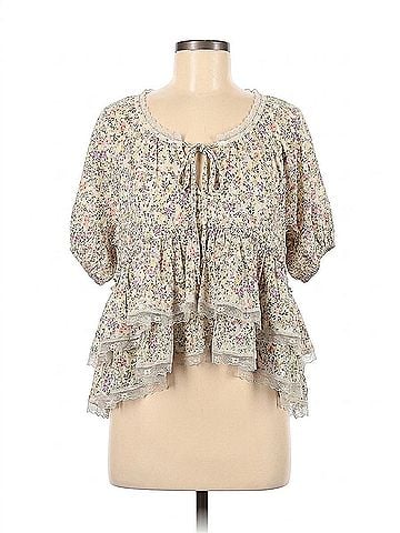Pol Neck Loop Floral Ruffle Top in Ivory (view 1)