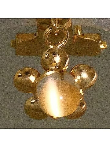 Unbranded 18K (18-karat) Yellow Gold Earrings with Moonstone, Total Weight 1.0g, Jewelry (view 2)