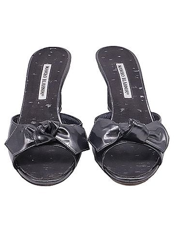 Manolo Blahnik Manolo Blahnik Bow Wedge Mules in Black Leather (view 2)