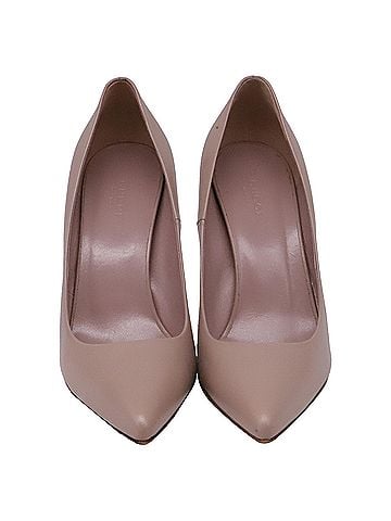 Gucci Gucci Classic Pointed-Toe Leather Pumps in Nude Leather (view 2)