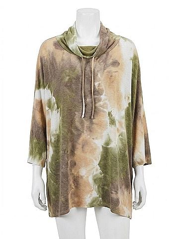 Pixi + Ivy Women's Oversize Tunic Top in Camo (view 1)