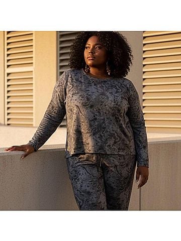 Ideology Swirl Long Sleeve Top in Charcoal (view 2)