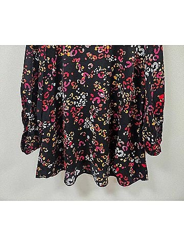 Spin Women's Round Neck Bubble Sleeve Leopard Print Blouse in Black And Fuschia (view 2)