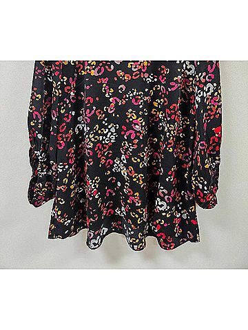 Spin Women's Round Neck Bubble Sleeve Leopard Print Blouse in Black And Fuschia (view 2)