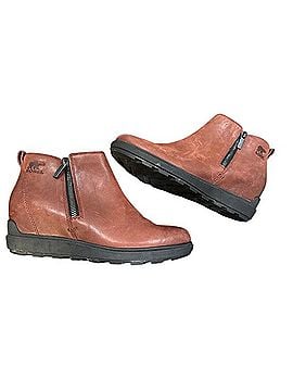Sorel Evie II Zip Ankle Boots (view 2)