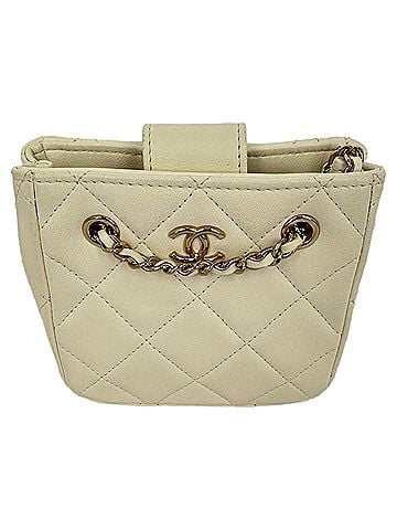 Chanel Chanel Quilted Mini Square Clutch in Ivory Leather (view 2)