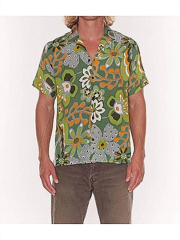 Raga Decker Short Sleeve Button Down Shirt in Green (view 2)