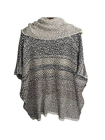 Lovestitch Poncho (view 2)
