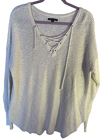American Eagle Outfitters Pullover Sweater (view 1)