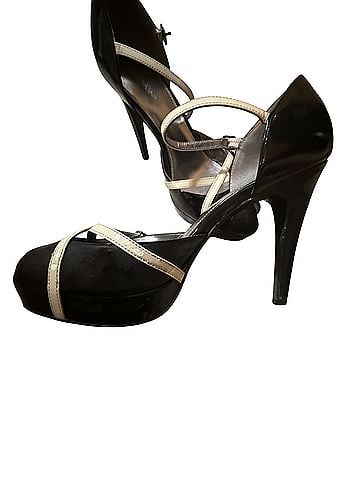 Calvin Klein Calvin Klein Calvin Klein Heels (view 1)