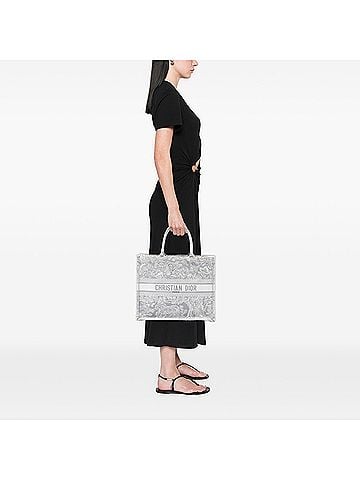 Dior Large Canvas Embroidered Dioriviera Toile De Jouy Book Tote (view 2)