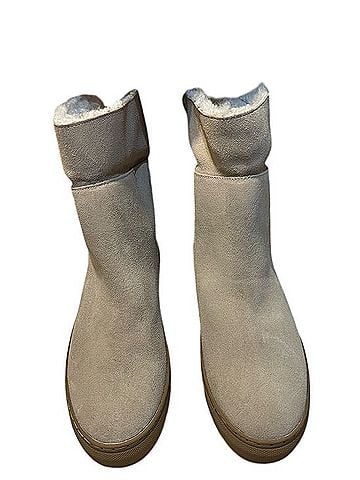 Cougar Boots (view 2)