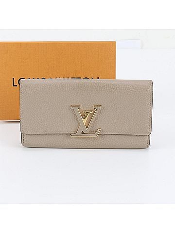 Louis Vuitton Louis Vuitton RFID-protected Portefeuille Capucines M61249 Leather Long Wallet for Women (view 1)