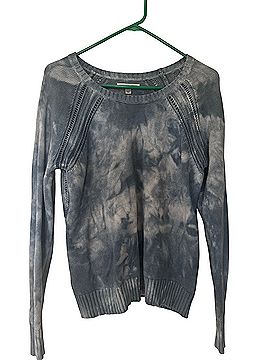 American Eagle Outfitters Pullover Sweater (view 1)