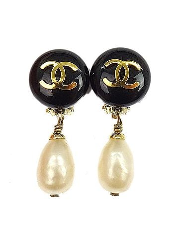 Chanel Cc Logo Dangle Artificial Pearls With Gold-Plated Gold Gold_Plated Earrings Jewelry (view 1)