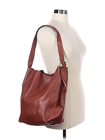 Madewell The Essential Bucket Tote Madewell The Essential Bucket Tote in Leather (view 2)