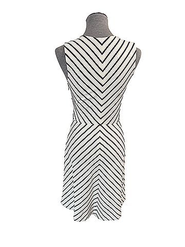 Banana Republic Casual Dress (view 2)