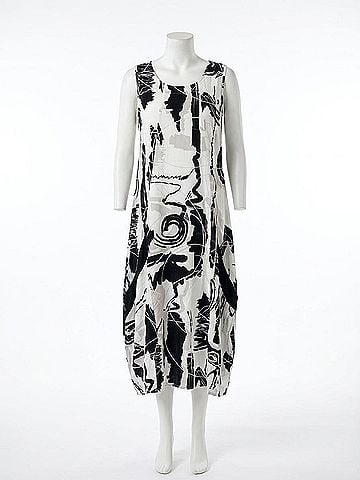 Sassy Midi Sleeveless Dress in Black/ White Print (view 1)