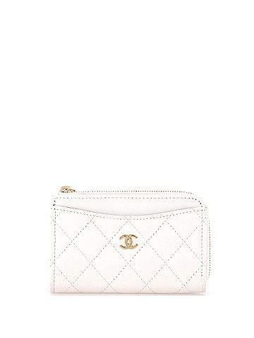 Chanel Zip Around Card Holder Quilted Caviar (view 1)