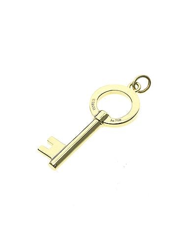 Tiffany & Co. Tiffany Modern Keycaps Yellow Gold (18K) No Stone Men,Women Fashion Pendant Necklace (Gold) (view 2)