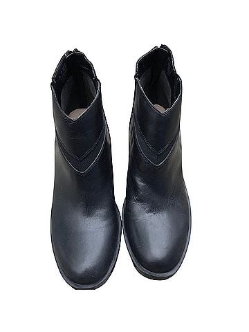 Naya Atom Ankle Boots (view 2)