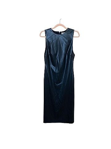 Alice + Olivia Casual Dress (view 1)