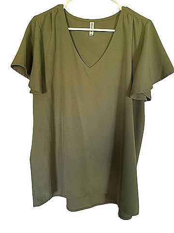 Zenana Outfitters Blouse (view 1)