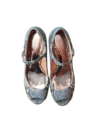 Coach Shawna Heels (view 2)