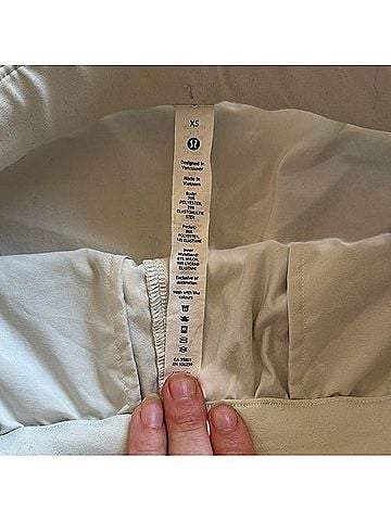 Lululemon Athletica Cinchable Waist High Rise Woven Shorts Athletic Shorts (view 2)