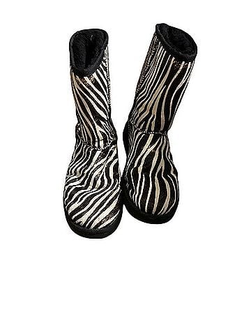 Ugg Boots (view 1)