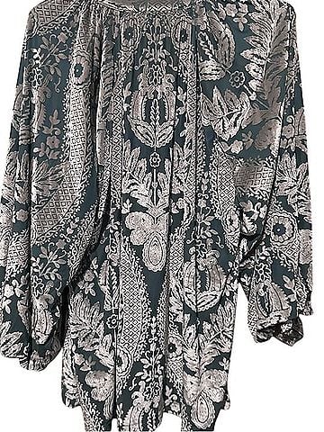 Umgee umgee Long Sleeve T-Shirt (view 2)