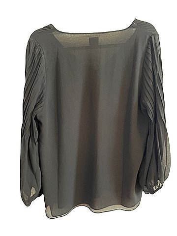DAILYLOOK Long Sleeve T-Shirt (view 2)