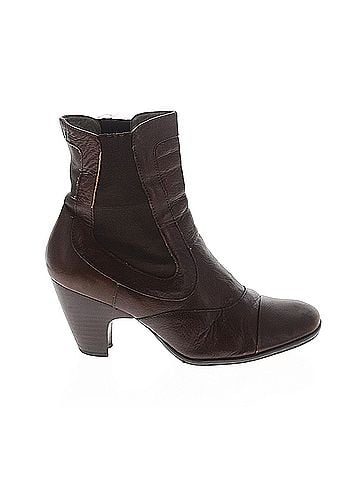 Born Handcrafted Footwear Born Handcrafted Footwear Boots (view 1)