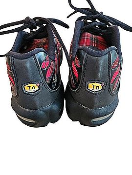Nike Air Max Plus Sneakers (view 2)