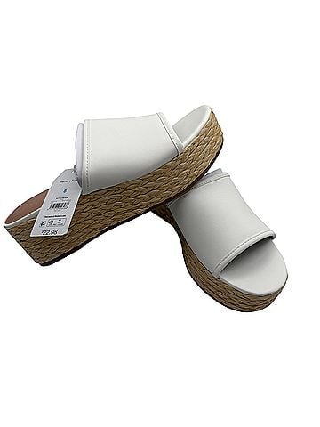Time and Tru Wedges (view 1)