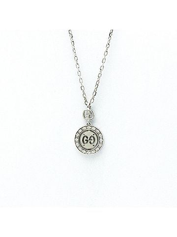 Gucci Gucci Icon Toile Diamond Necklace White Gold (18K) Diamond Men,Women Fashion Pendant Necklace (Silver) (view 1)