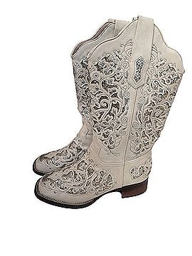 Amazon Essentials Boots (view 1)