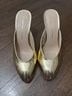 Stuart Weitzman Gold Heels Size 7 - photo 3