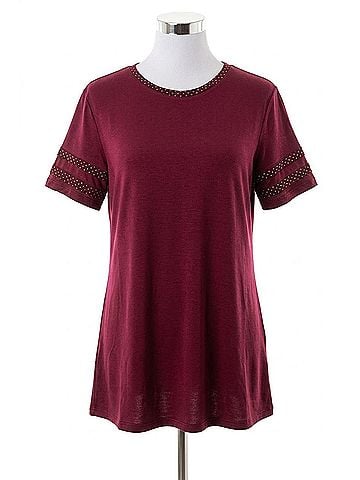 Daisy Go Fight Win Polka Dot Trim Tee in Maroon (view 1)