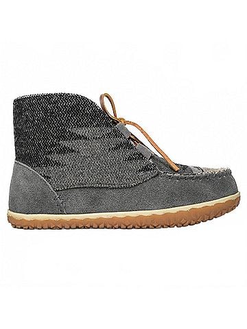 Minnetonka Women's Torrey Boots in Grey (view 1)