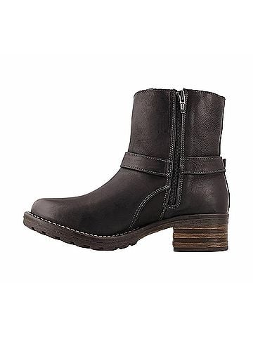 Taos Women's Combo Bootie in Black (view 2)