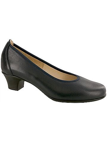 SAS Women's Milano Pump in Navy (view 1)