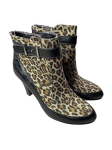 Aerosoles TAPAS Ankle Boots (view 2)