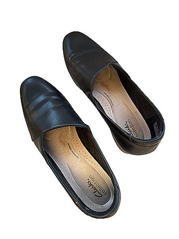 Clarks Ultimate Comfort Mule/Clog (view 1)