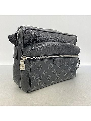 Louis Vuitton Louis Vuitton Taigarama Outdoor PM Shoulder Bag M30233 Black Men's (view 2)