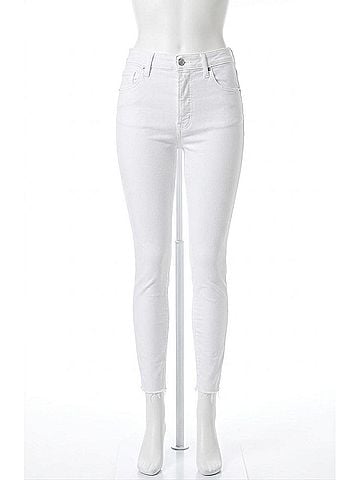 Socialite Skinny Jean in White (view 1)