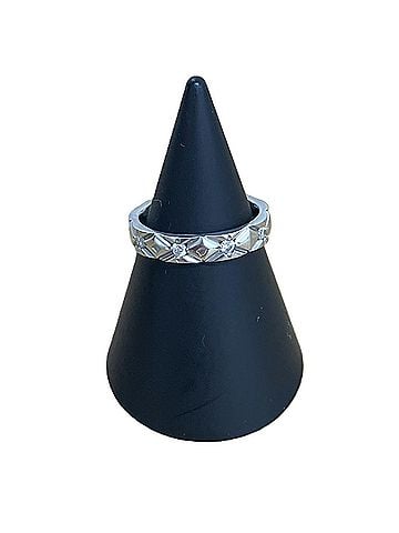 Chanel CHANEL Matelassé Ring with 9 Diamonds, Pt950 Platinum, Size #46 (approx. US), 4.48g (view 1)