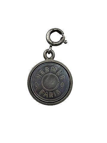 Hermès HERMES Hermes Sellier Pendant Top Necklace Coin Charm Metal Shell Silver Unisex (view 2)