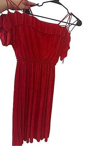 Express Pleated Cold Shoulder Midi Dress Cocktail Dress (view 1)