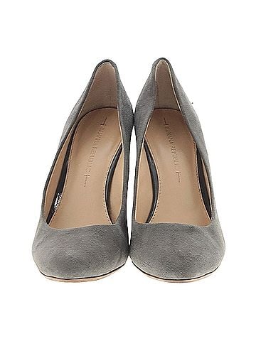 Banana Republic Banana Republic Flats (view 2)